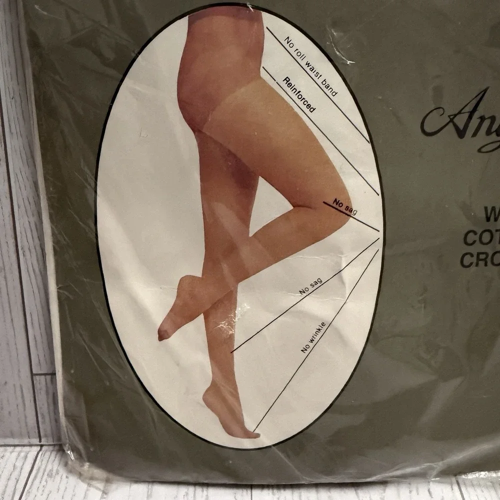 Angelina vintage brand
